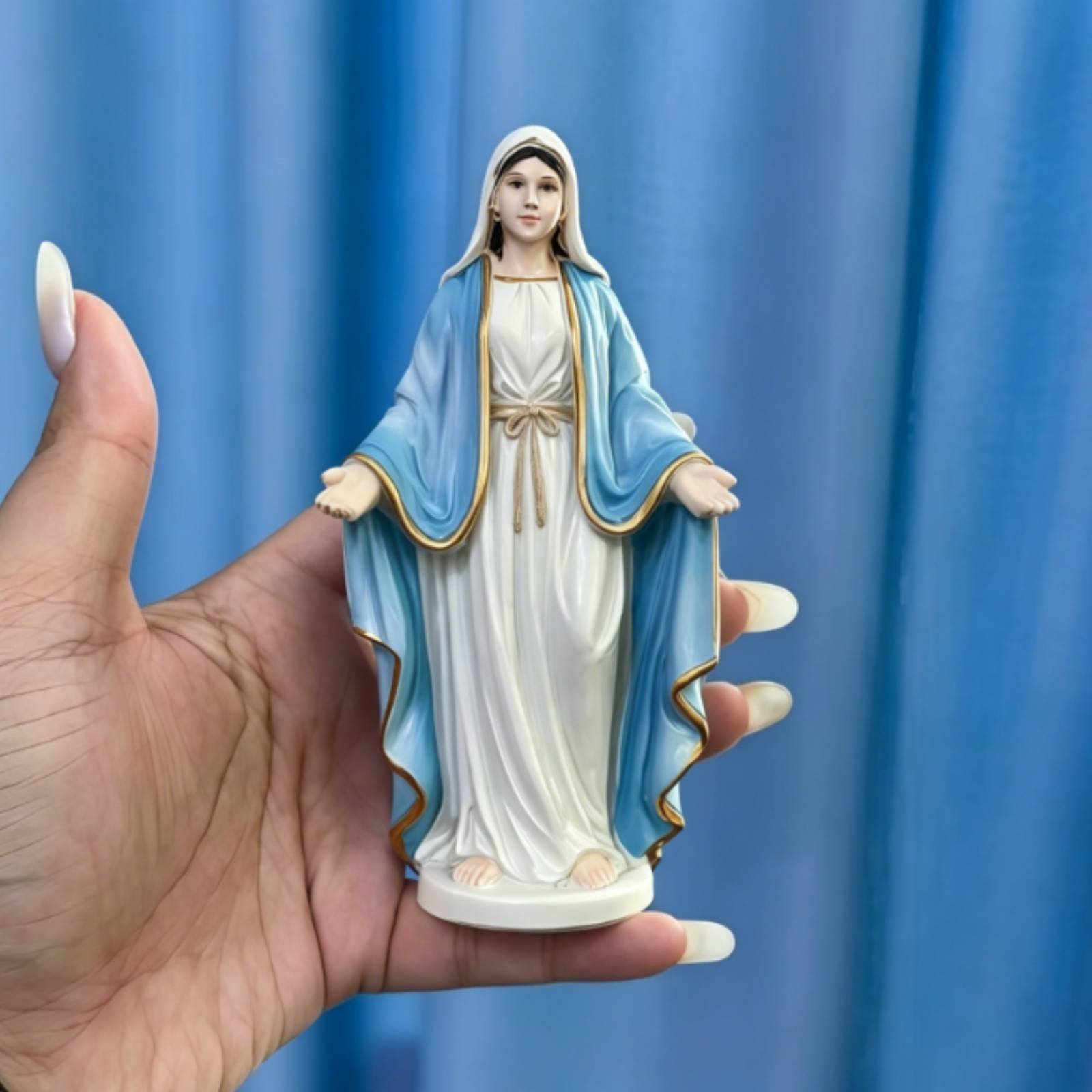 Statuetka żeńska z żywicy, edy – Resin Art Design recenzja i cena